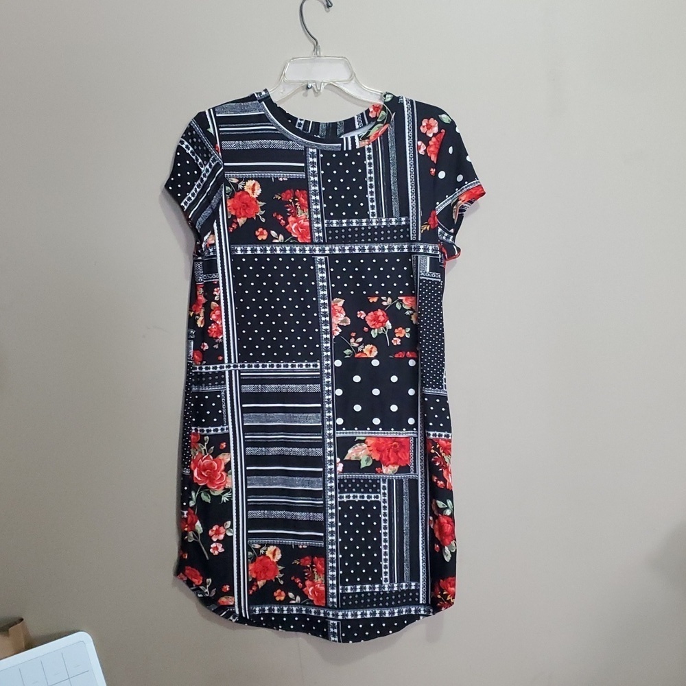 Bobbie And Brooks Black And Red Floral Dress Size Medium